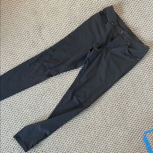 Lululemon Men’s Black Slim Fit Pants